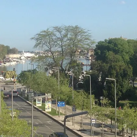 Apartamento Ella Mare *