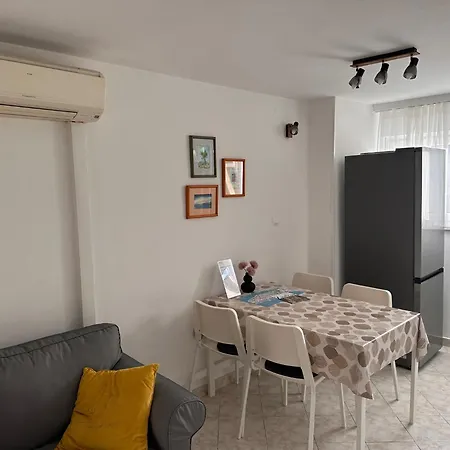 Apartment Ella Mare Zadar