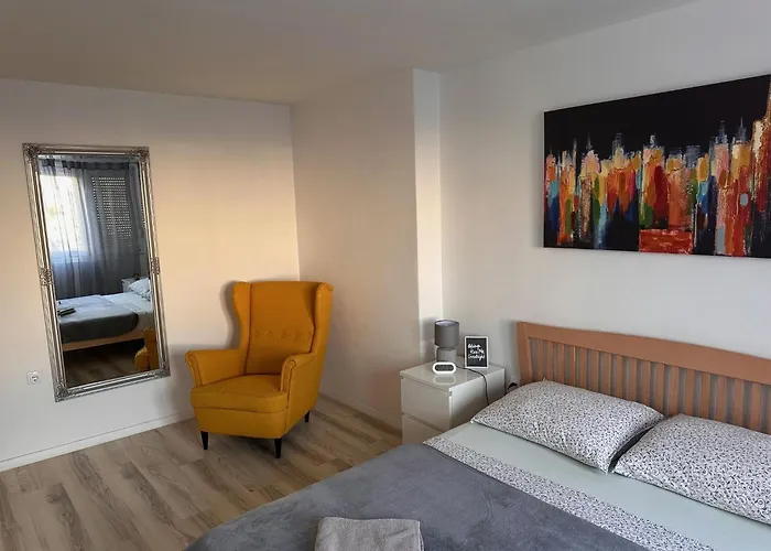 Apartment Ella Mare *